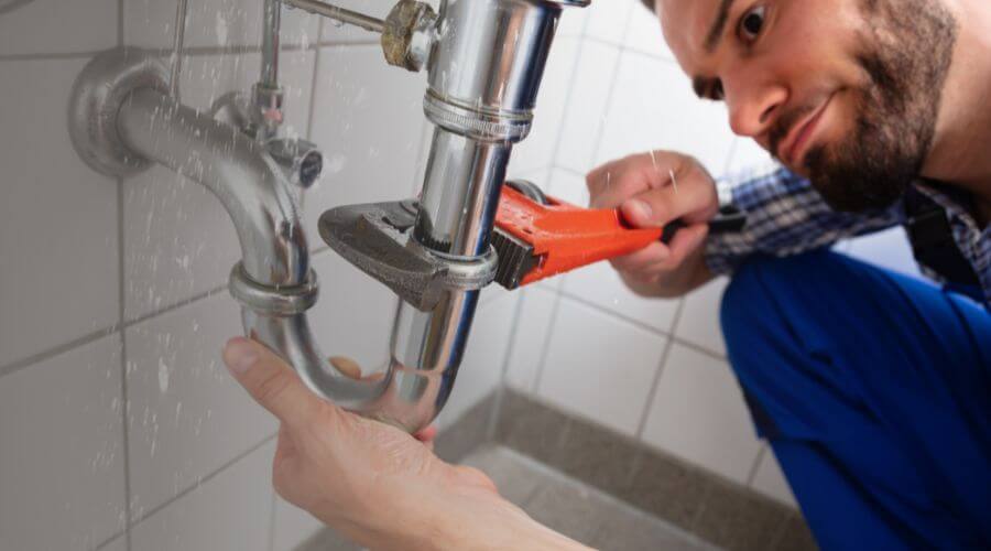 Professional same day plumber services in Larwill, IN